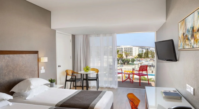 Номер Standard с балконом и с видом на внутренний двор Faros Hotel Ayia Napa