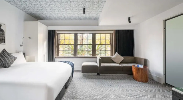 Двухместный номер Superior Peppers Gallery Hotel
