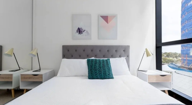 Perfect Location 2 Bdrs Apartment@glen Waverley