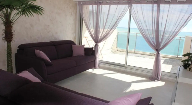 Appartement 3 pièces Nice Promenade des anglais dernier étage vue mer solarium, Забронировать Апартаменты/квартира Fabron Ницца, рядом с Пляж Фаброн