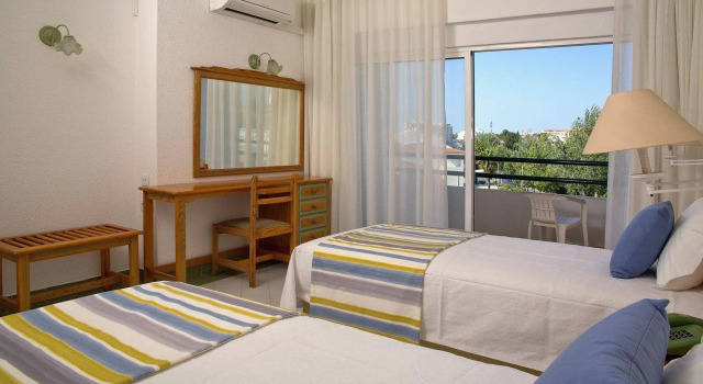 Ourabay Hotel Apartamento, Rezerwuj Hotel Oura Albufeira