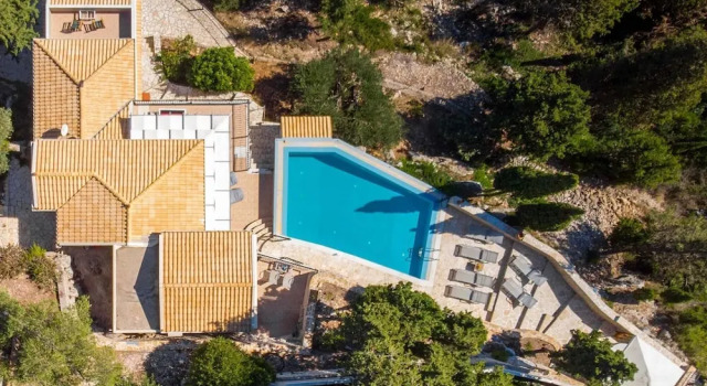 Вилла Danai Villa - Charming Escape With Oceanside Views