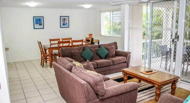 Апартаменты с 3 комнатами с балконом и с видом на бассейн Surfers Beach Holiday Apartments
