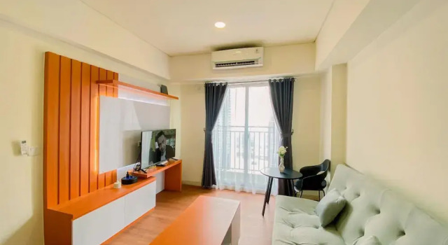 Comfort Living 1Br Work Space At Meikarta Apartment