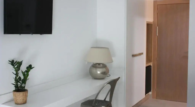 Номер Deluxe Hostal Cervantes Playa
