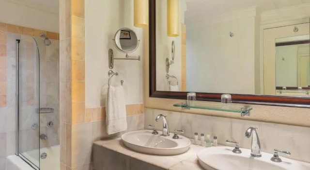Номер Standard oceanfront Tamarind, Barbados, An Autograph Collection All-Inclusive Resort