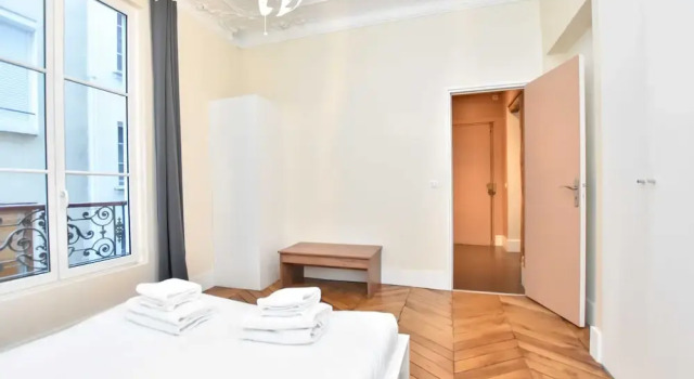 Апартаменты Magnificent Apartment - 3br/8p - Bonne Nouvelle