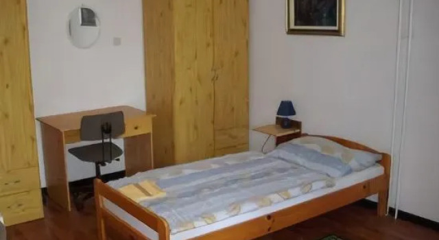 Rooms4Young