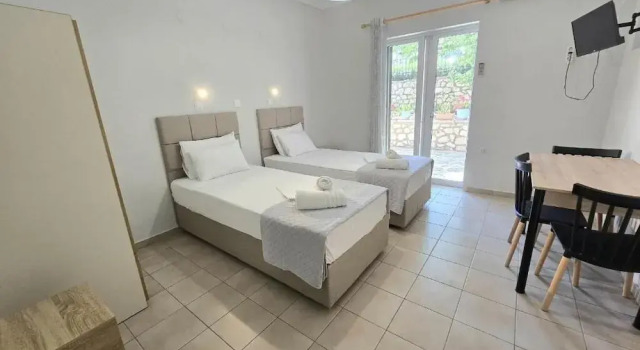 Amarandos Inn, Забронировать Апарт-отель Отели периферии Ионических островов с бассейном, Бассейн