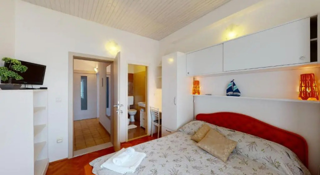 Villa Ivanišević, Đặt Biệt thự Duće Split Region