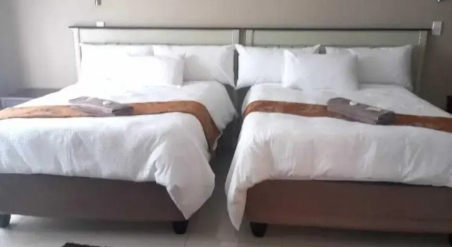Khethis Guest House, Prenota Affittacamere Hotel a Limpopo con parcheggio, Parcheggio
