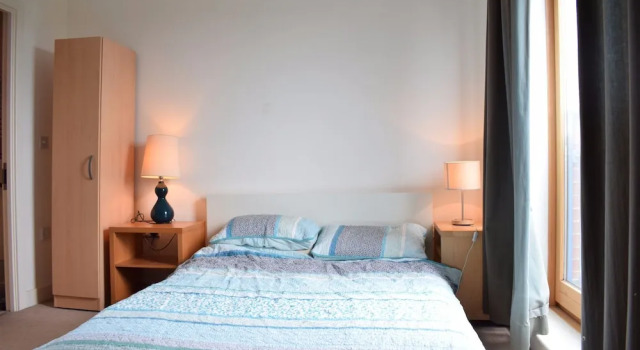 2 Bedroom Apartment With Balcony and Park Views, Varaa Huoneisto Asunnot kohteessa Merseyside, Huoneisto