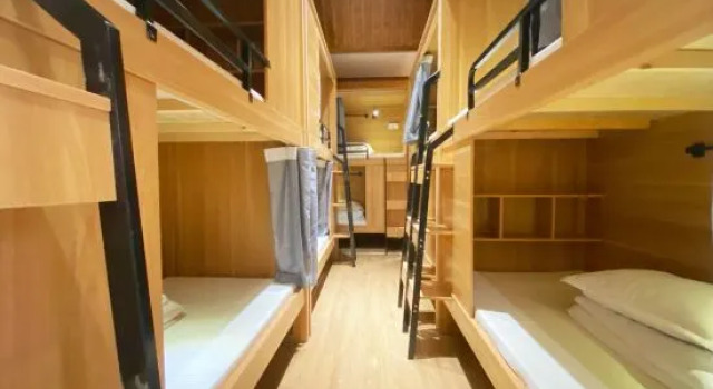 Мужская капсула Nova Travellers Lodge
