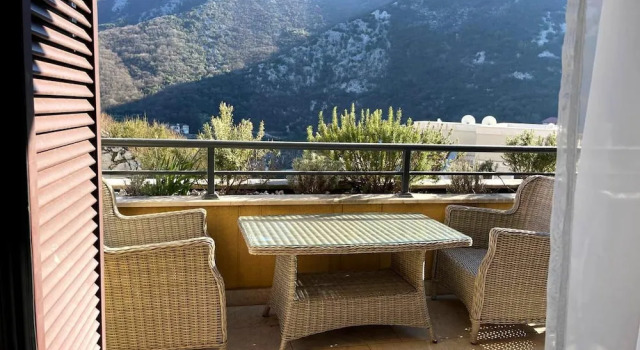 Impeccable 1-bed Apartment in Morinj
