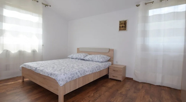 Apartment in Pula With Bbq, Parking, AC