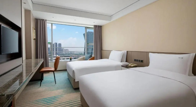 Номер Standard Holiday Inn Chengdu Century City-WestTower by IHG