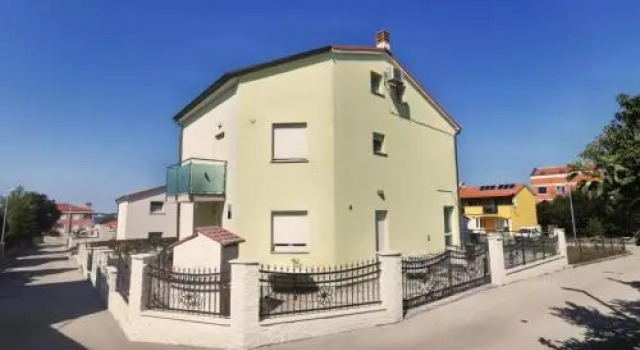 Holiday Home Zlatko, Buchen Sie Ferienwohnung Apartments in Posesi, Ferienwohnung