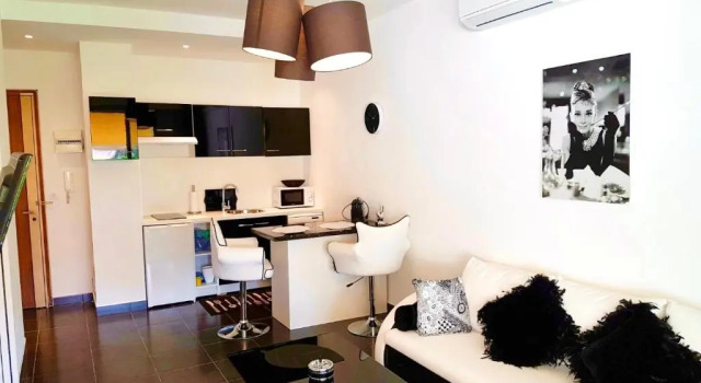Апартаменты Cannes la Croisette, Baoli 4 beds, balcony,parking