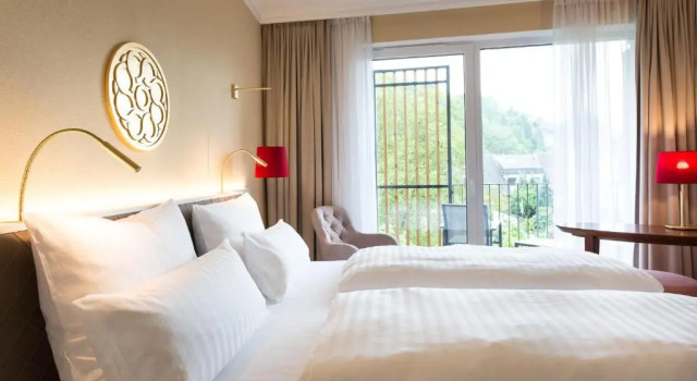 EMICHS Hotel