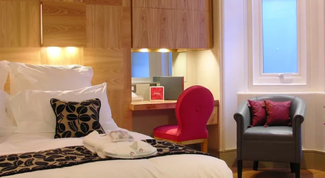 Двухместный номер Standard с видом на город Drakes Hotel