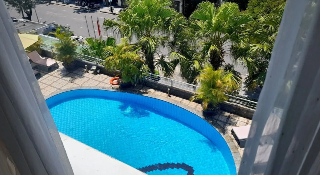 Двухместный номер Superior с видом на бассейн Mondial Hotel Hue