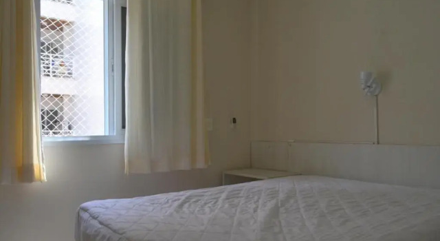 Aluga-se Apto 2 Quartos, sendo 1 suíte, 3 Ar cond. Mobília completa - Praia Grande Ubatuba/SP, Забронировать Отель Praia Grande Убатуба