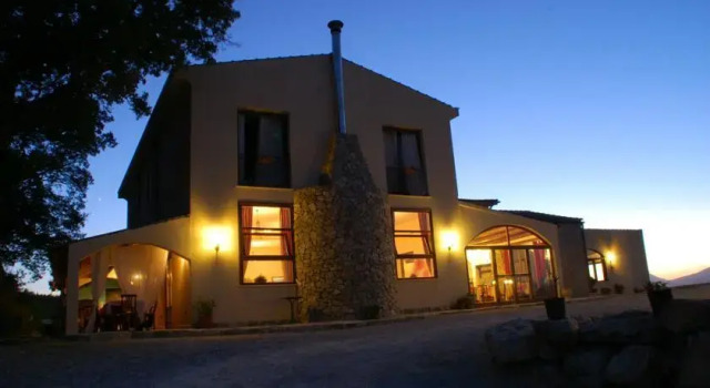 Casale Borgia Resort, Book Resort Palazzo Adriano Sicily