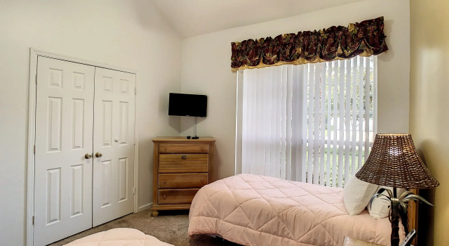 6 Bed Close to Disney in a Gated Resort Community, Four Corners