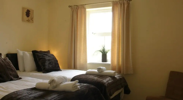 2 Chambers Avenue