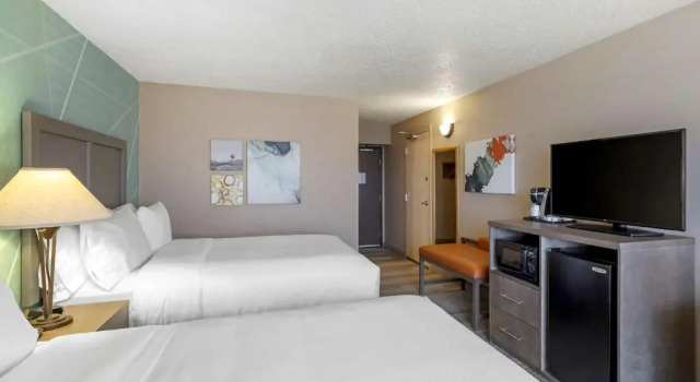 Четырёхместный номер Standard Comfort Inn & Suites Boulder