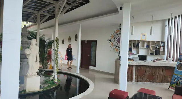 Mamamia Island Villa, Забронировать Вилла Отели Лембонган с парковкой, рядом с Gala-Gala Underground House, Парковка