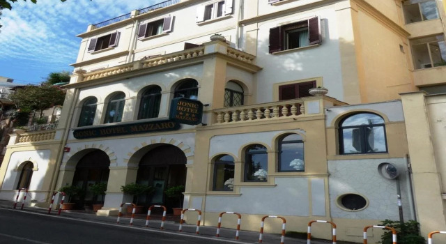 Jonic Hotel Mazzaro'