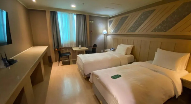 Двухместный номер Superior Hotel International Changwon