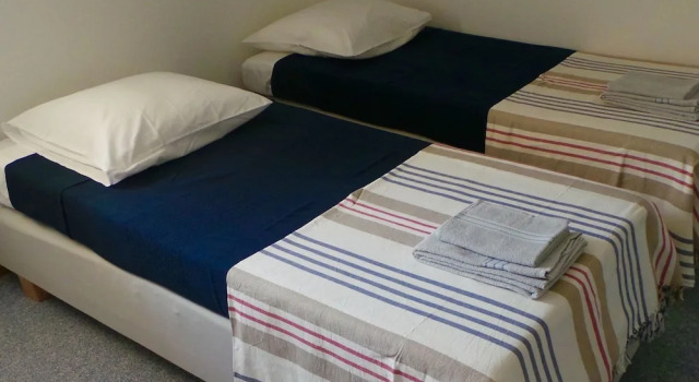 Luxury Mas With two Guest Houses and Private Pool With Stunning Views, Rezervasyon Misafirhane Saint-Privat-de-Champclos Languedoc-Roussillon