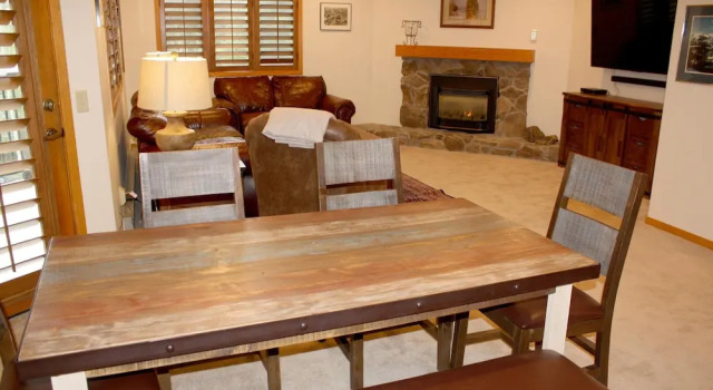 Woods Manor Condo