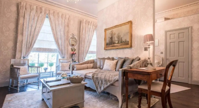 Студия Church Apartment