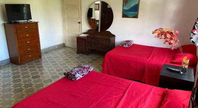 Четырёхместный номер Standard Hostal Cumbres del Volcan Flor Blanca
