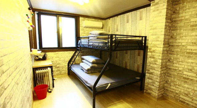 Jungle guesthouse, Prenota Hotel Danyang Chungcheongbuk-Do