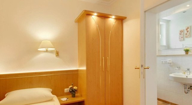 Номер Standard Hotel Kriemhild am Hirschgarten
