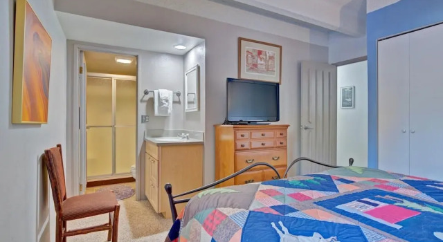 Ten Mile Island 119c 2 Bedroom Condo by RedAwning