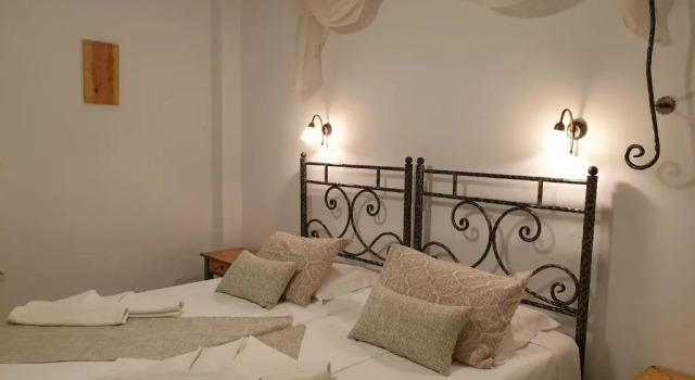 Двухместный номер Standard с балконом и с видом на море Benaki Hotel