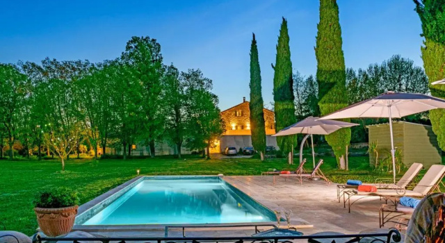 Полулюкс Bastide de Bellegarde