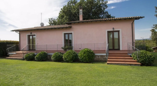 Villa La Quercia by Interhome, Buchen Sie Hotel Corchiano Tuszien