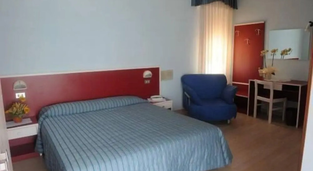 Трёхместный номер Standard с балконом Hotel Firenze 3 Stelle Superior