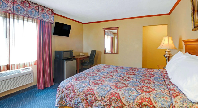 Americas Best Value Inn Downtown Albuquerque, Rezerwuj Mini-hotel Hotele w Albuquerque z parkingiem, Parking