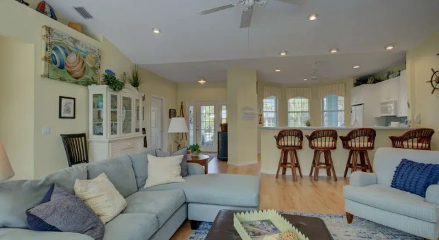 Tortuga Pool Home