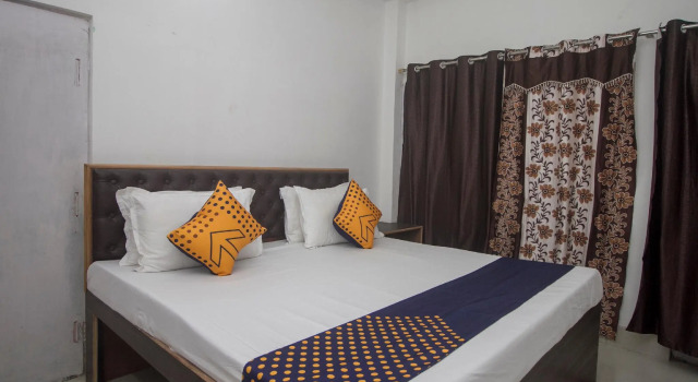OYO 47720 Prince Guest House