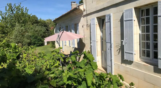 Le Pain de Lune Gîte et Chambre d'hôtes avec Piscine, Prenota Hotel Bourg-sur-Gironde Gironde