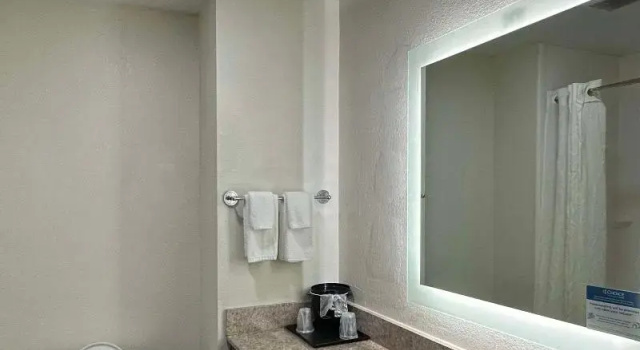Четырёхместный номер Standard Sleep Inn & Suites Pineville - Alexandria