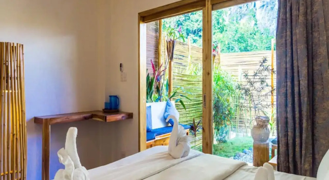 Focus Rooms, Book Hotel Hotels in Palawan with Breakfast, Breakfasts
